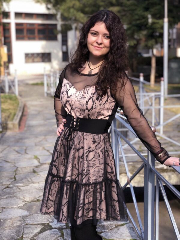 Γυναικείο φόρεμα με διάφανα μανίκια Rinascimento
