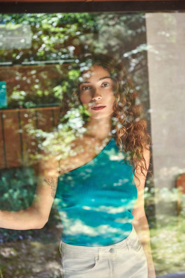 Μπλούζα με έναν ώμο Simone Soaked in Luxury