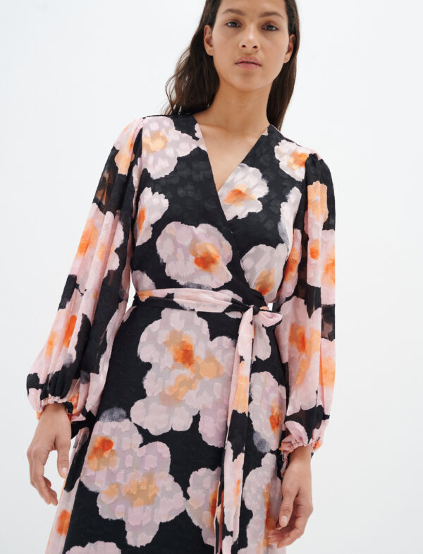 Μαύρο φλοράλ φόρεμα κρουαζέ Basira Inwear