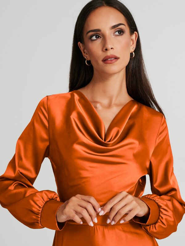 Πορτοκαλί μακρύ σατέν φόρεμα Rinascimento