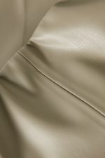 Δερμάτινο κοντό παντελόνι Kaylee Soaked in Luxury
