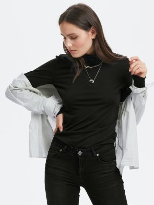Λεπτή μάλλινη ζιβάγκο μπλούζα Denim Hunter