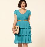 Κοντομάνικο φόρεμα με βολάν plus size Rinascimento
